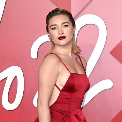 Florence Pugh Sexy (3 photos)