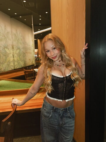 Flávia Saraiva photo 1