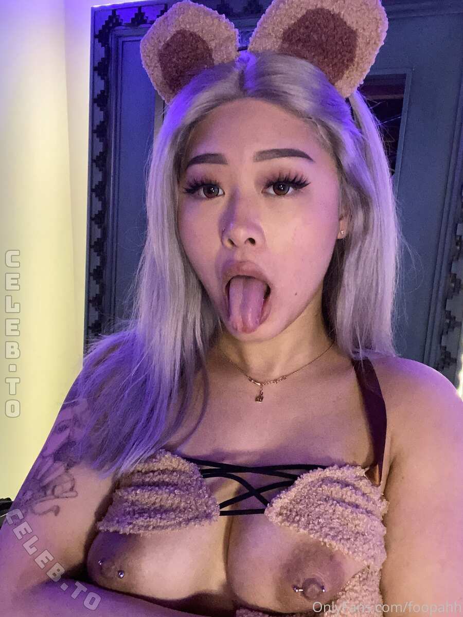 Foopahh nude photo 6