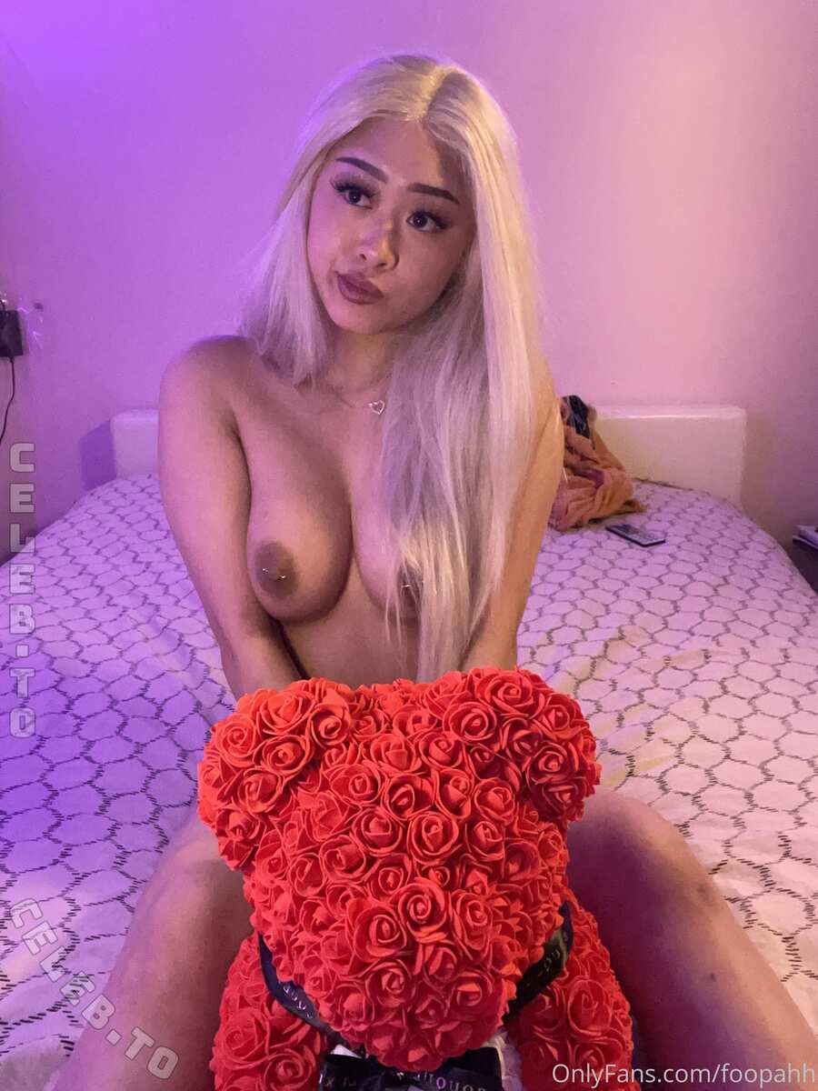 Foopahh nude photo 10