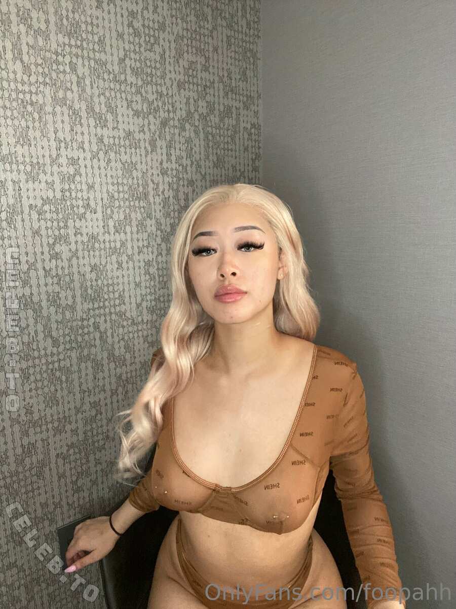 Foopahh nude photo 14