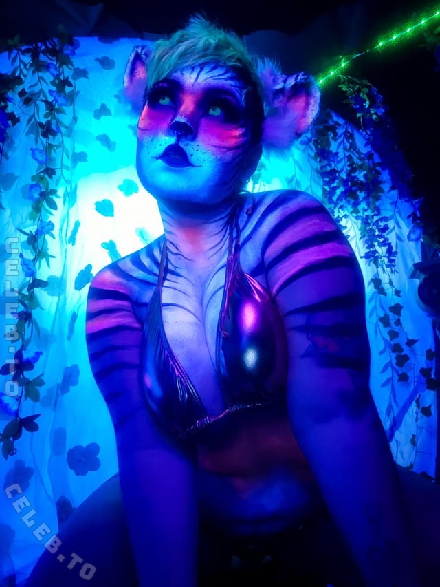 Formativespice nude photo 5