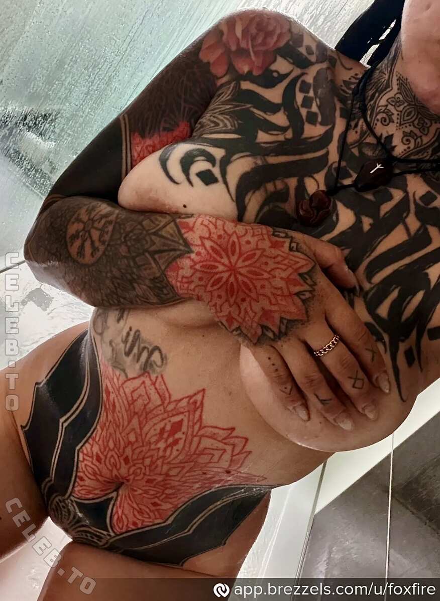 _Fox.Fire_ nude photo 2