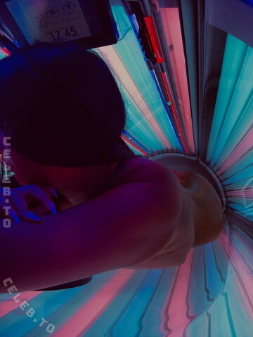 foxyone.offziell nude photo 11