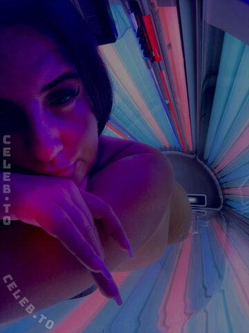 foxyone.offziell nude photo 5
