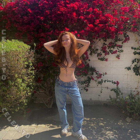 Francesca Capaldi Fresh (3 photos)
