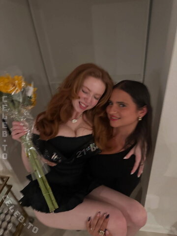 Francesca Capaldi nude photo 5