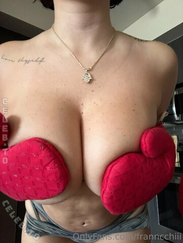 Franncchii nude photo 13