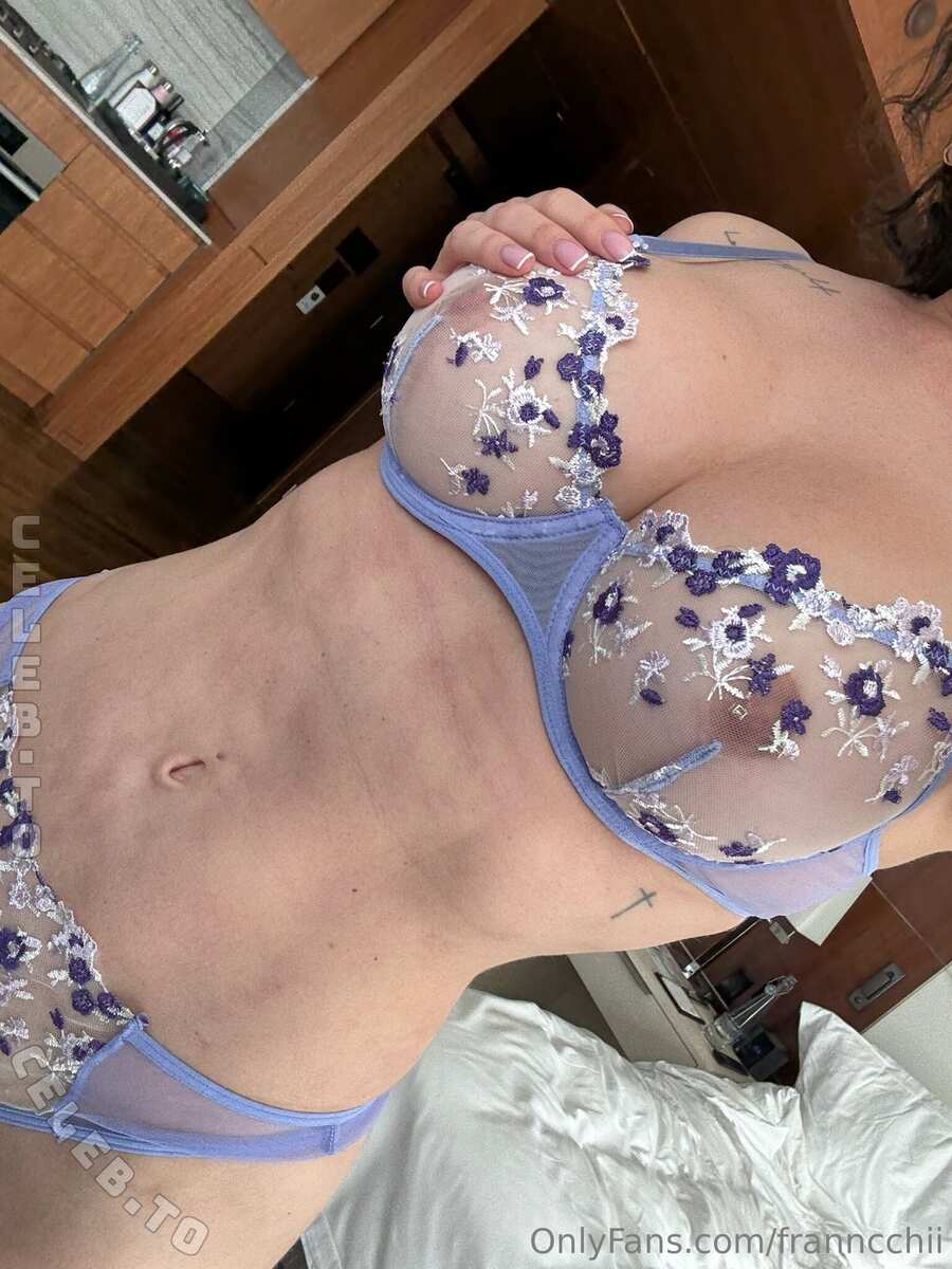 Franncchii nude photo 5