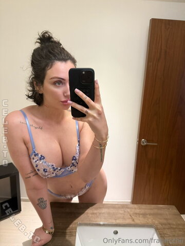 Franncchii nude photo 1