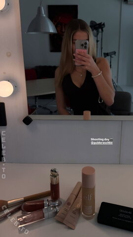 Franziska Eckey nude photo 13