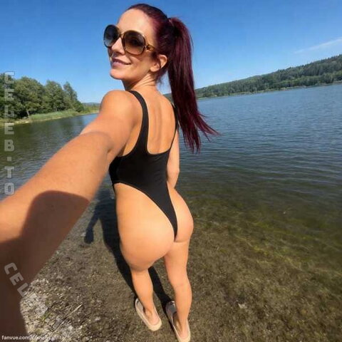 Franziska Fritz nude photo 17
