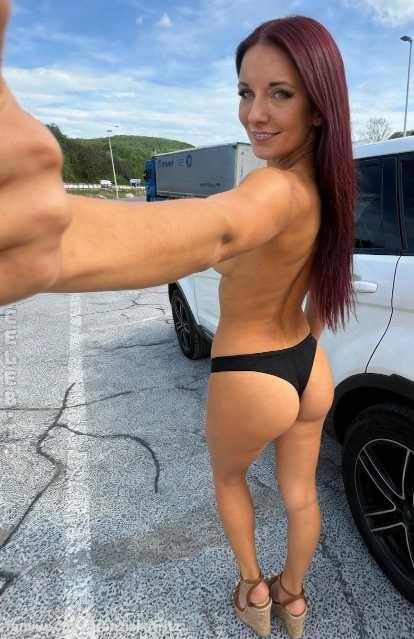 Franziska Fritz nude photo 3