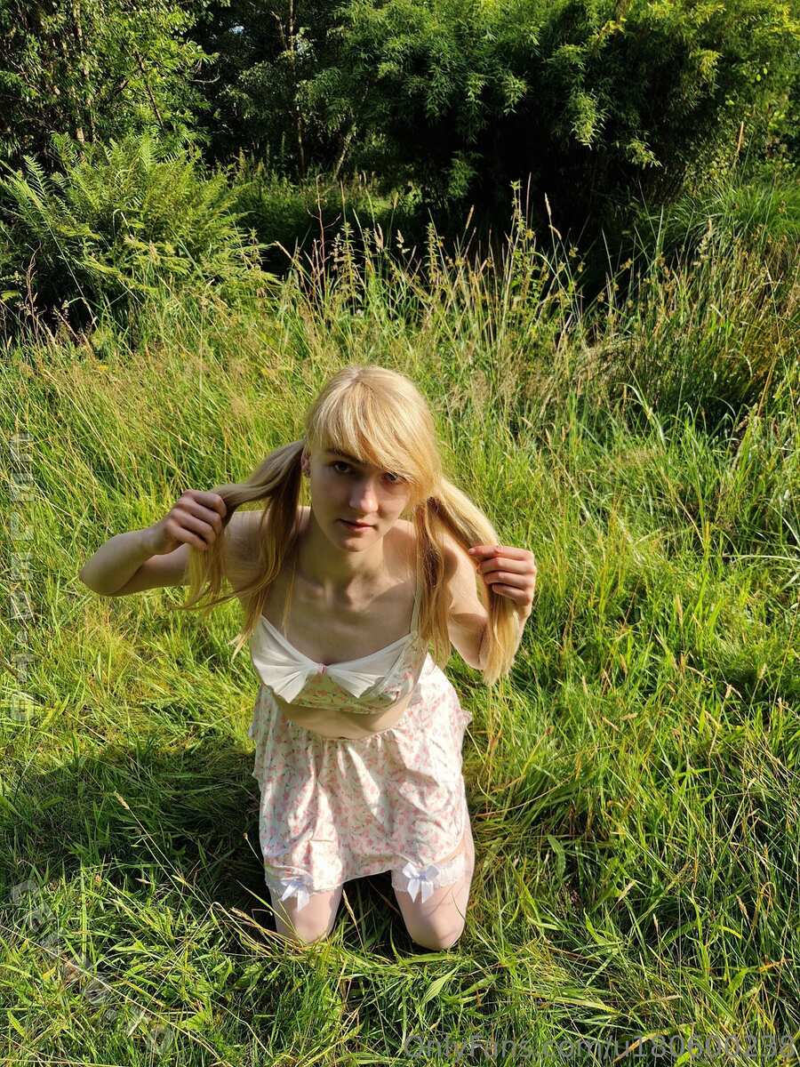 Franziska Reineke nude photo 12