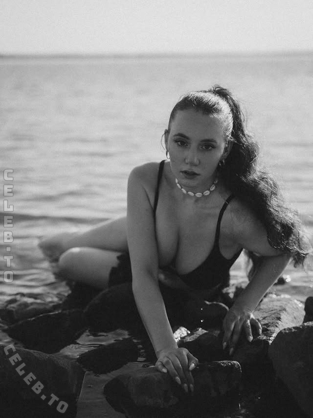 _franzisunshine nude photo 12