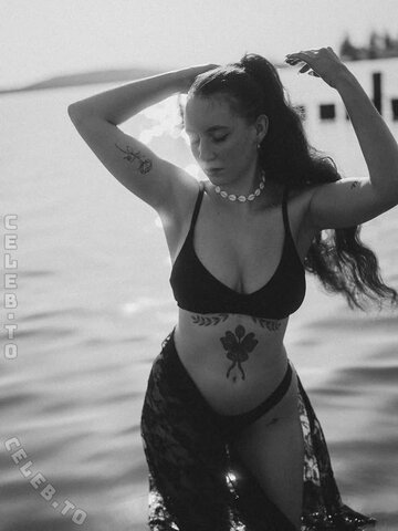_franzisunshine nude photo 15