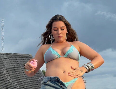 Frau Gretel Hot (3 photos)