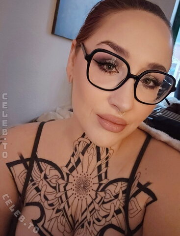 Frau Kopf nude photo 20
