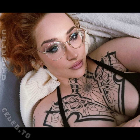 Frau Kopf nude photo 12