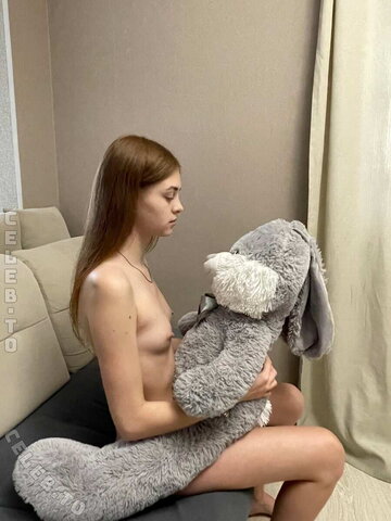 freckles nude photo 153