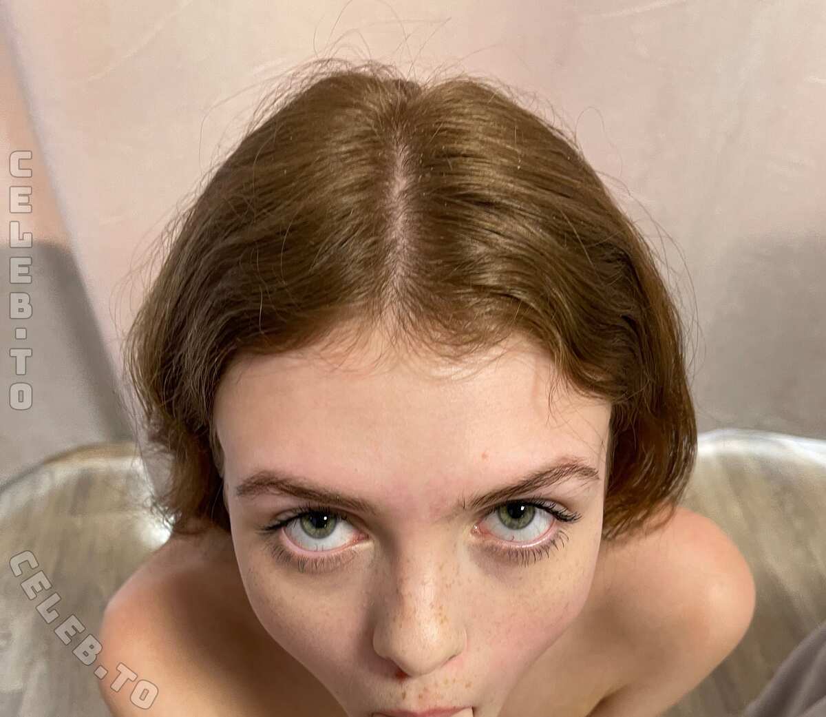 freckles nude photo 31