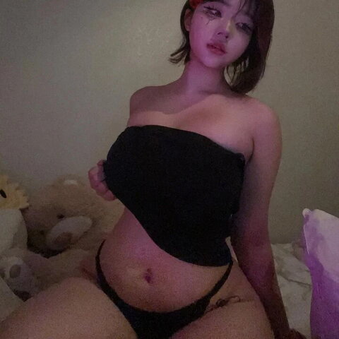 Freya Fresh (3 photos)