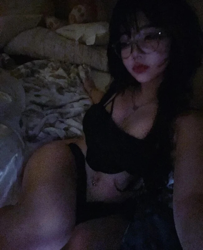 Freya nude photo 3