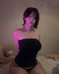 Freya nude photo 1