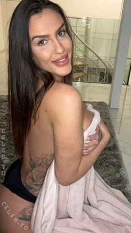 Frisörin Nina nude photo 19