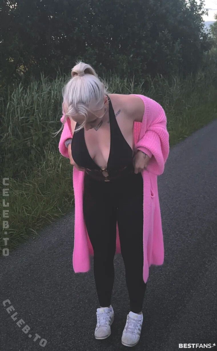 Furby nude photo 16