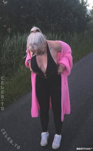 Furby nude photo 19