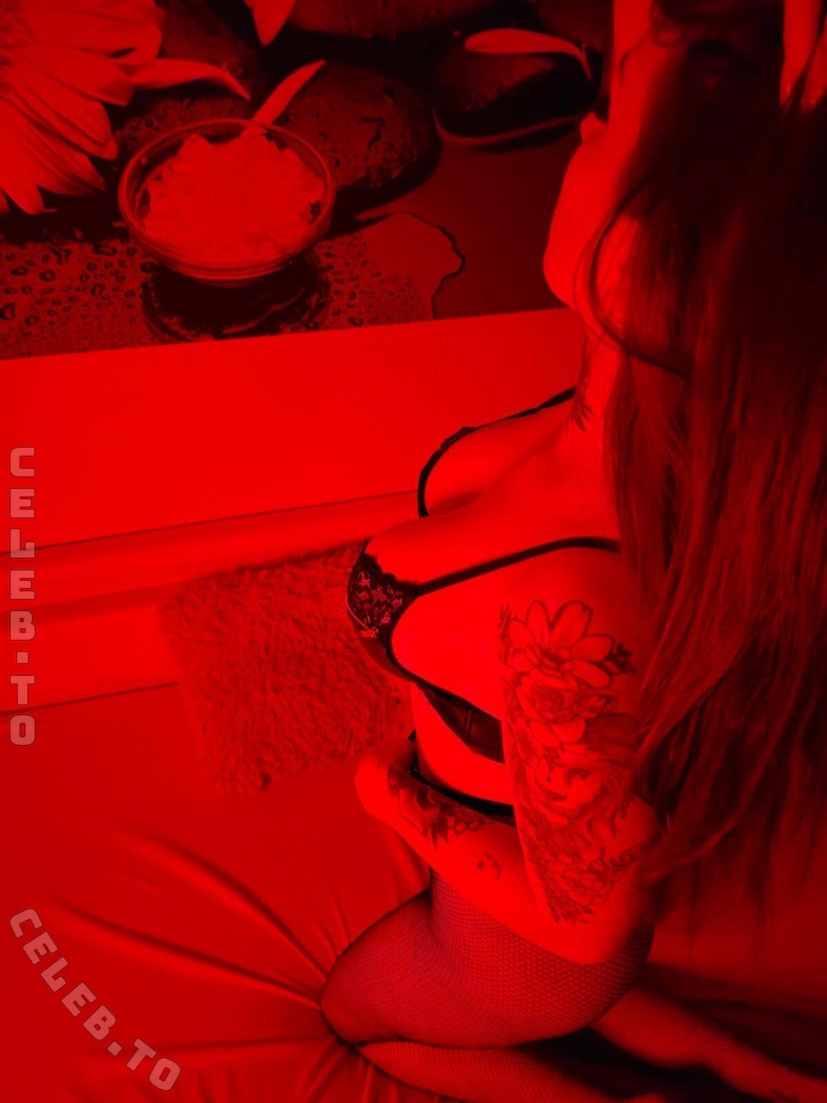 fxbxennex nude photo 1