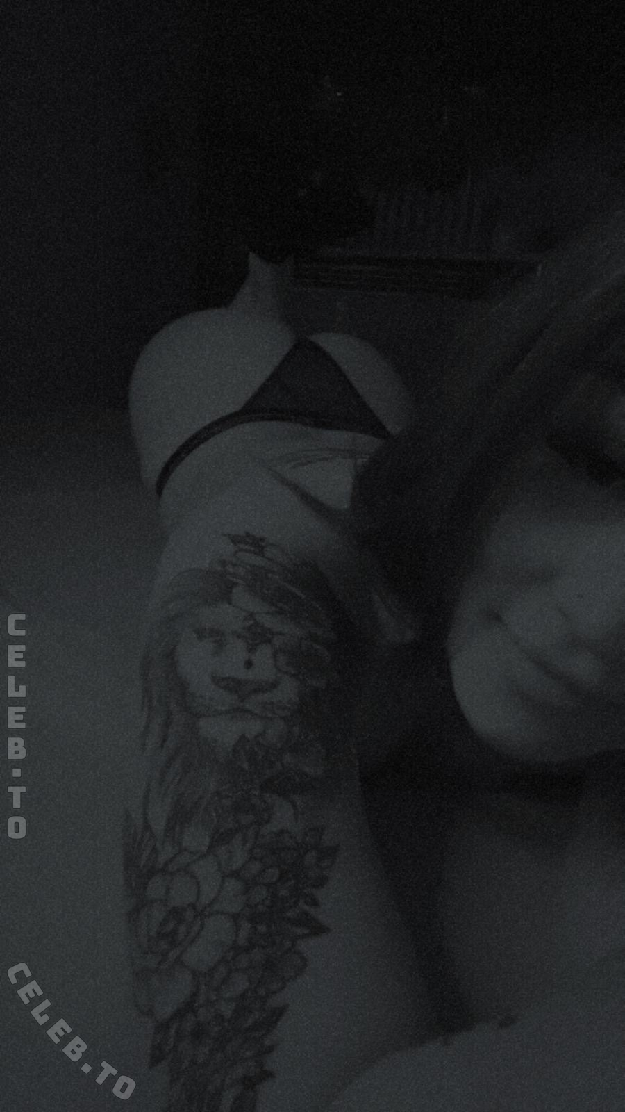 fxbxennex nude photo 4