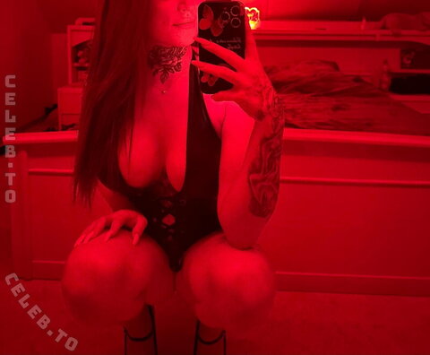 fxbxennex nude photo 1