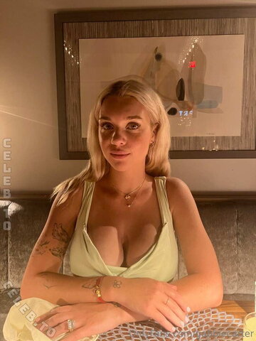 Gabbie Carter nude photo 2