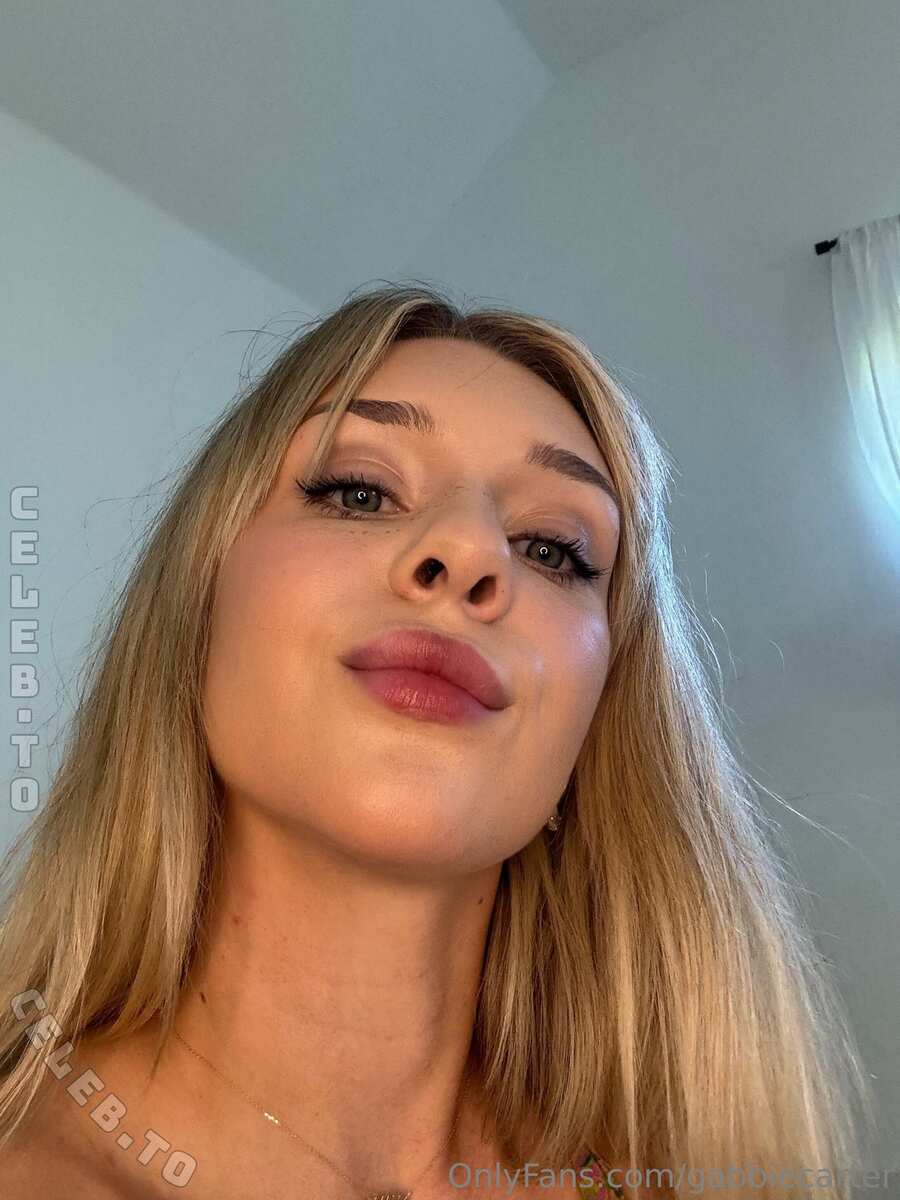 Gabbie Carter nude photo 4