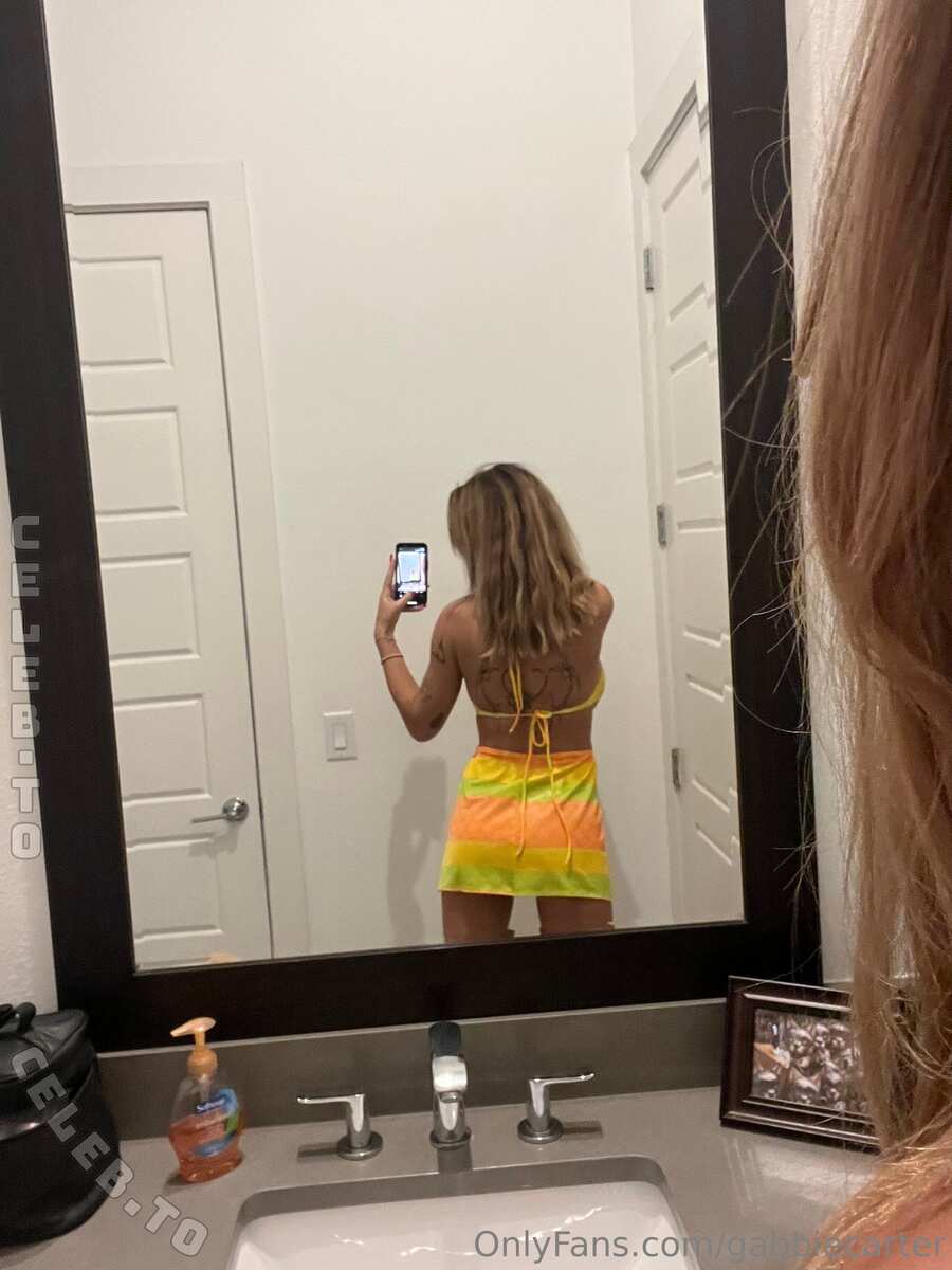 Gabbie Carter nude photo 4