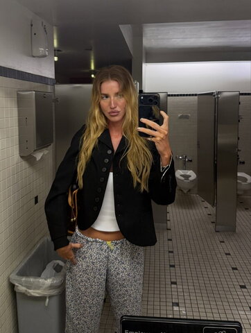 Gabby Bryan nude photo 13