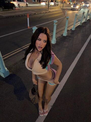 Gabby McCarthy nude photo 43
