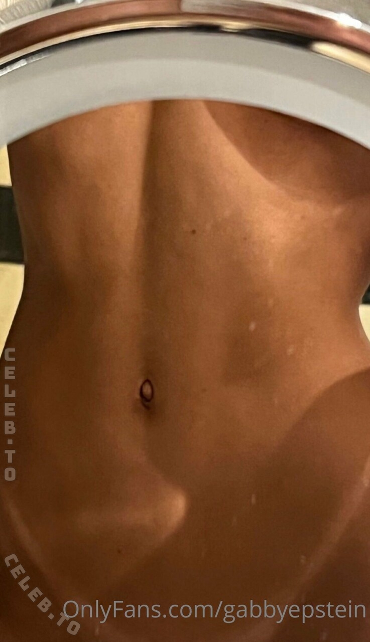 Gabrielle Epstein nude photo 10