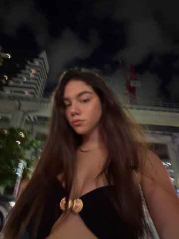 Gaela Barraza nude photo 12