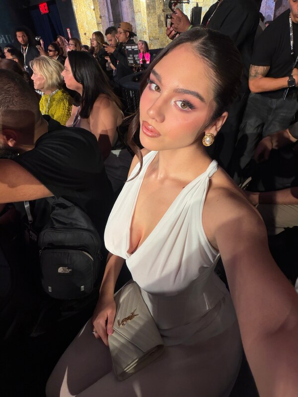Gaela Barraza nude photo 25