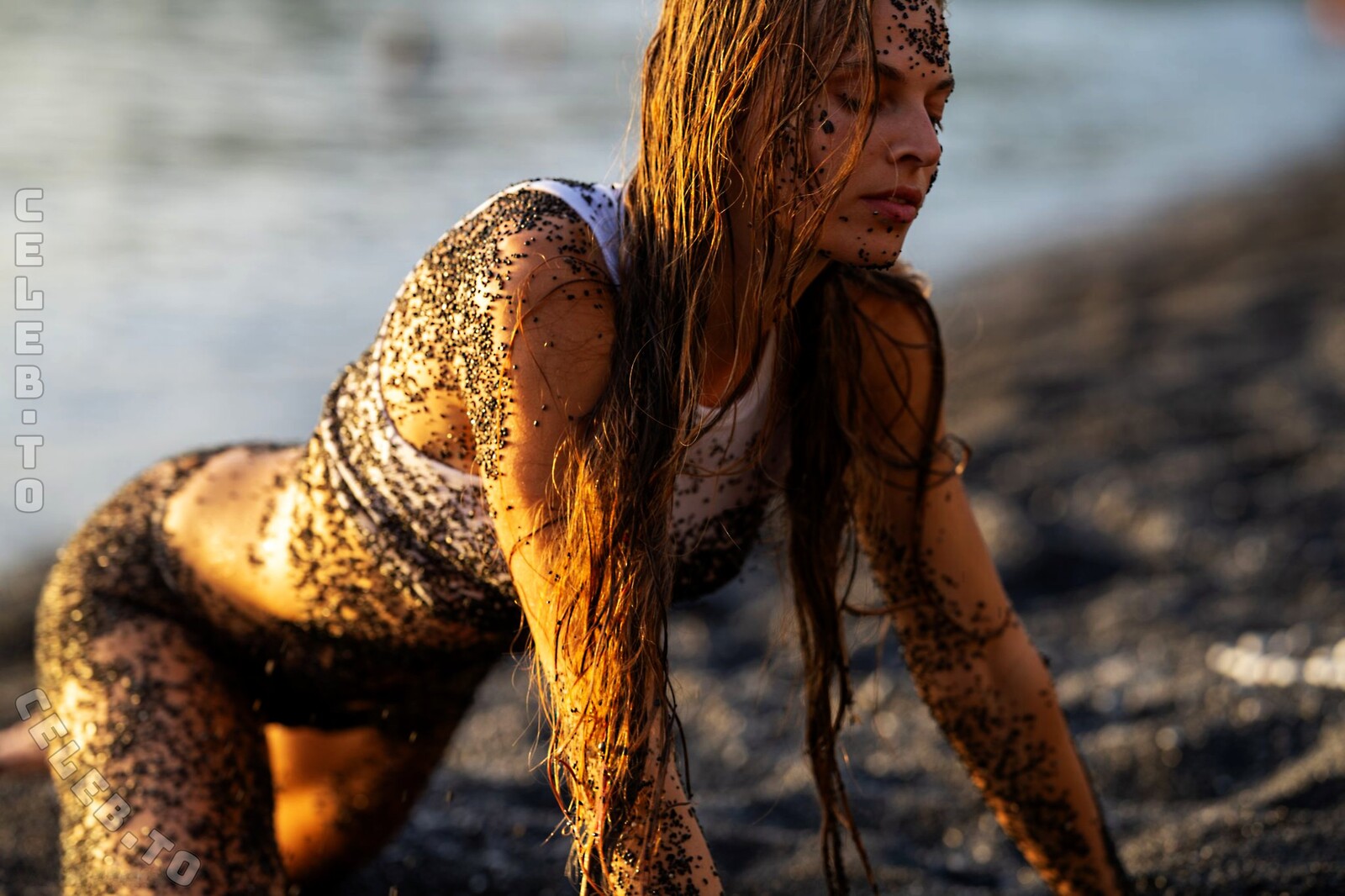 Gaëlle Baekelandt nude photo 3