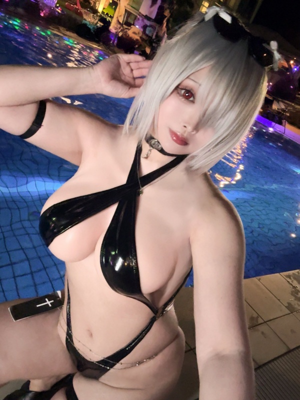 gc_distance nude photo 22