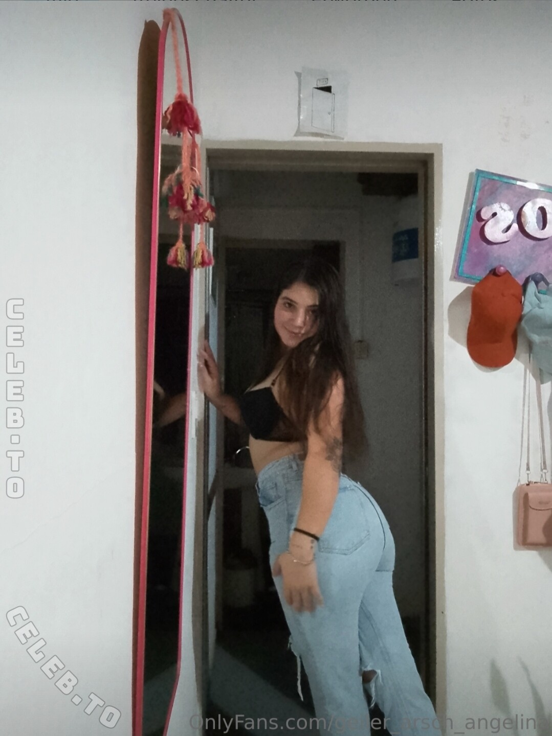 geiler_arsch_angelina nude photo 2