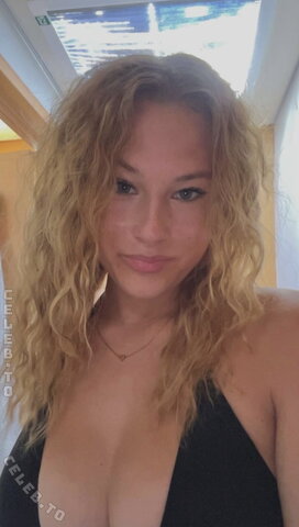Gemmaonboard nude photo 3