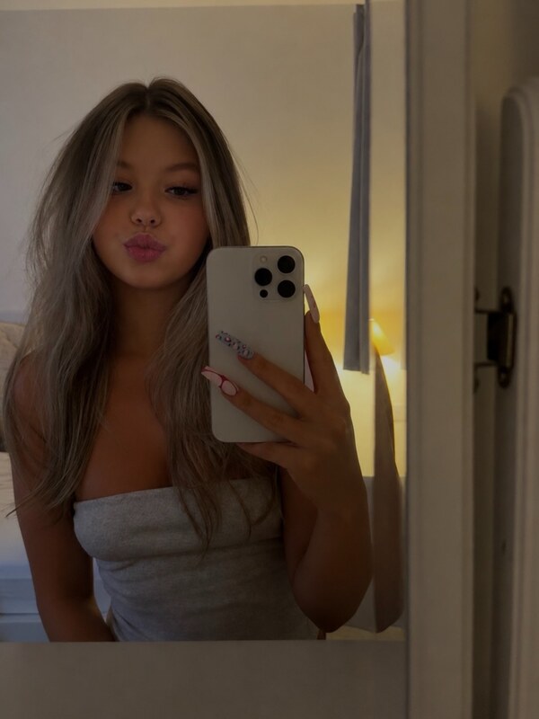 gemmarosemx nude photo 1