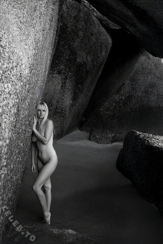 Genevieve Morton nude photo 33