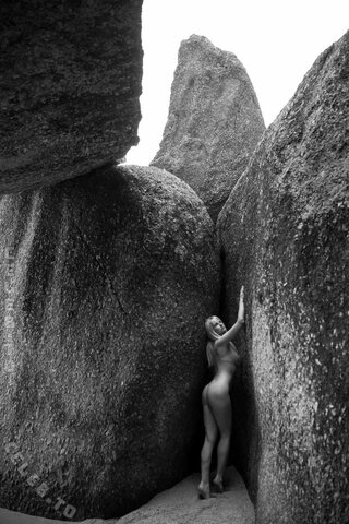 Genevieve Morton nude photo 22