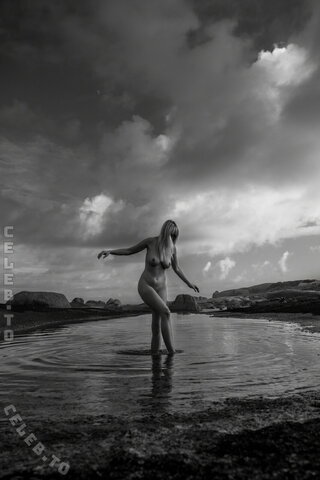 Genevieve Morton photo 4